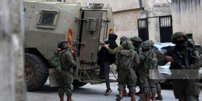 Occupation forces arrest four Palestinians, destroy a facility in the West Bank