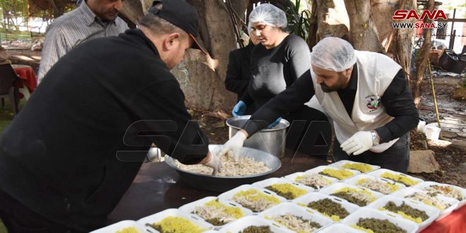 Iniciativa en Tartous brinda comida a 300 familias pobres diariamente