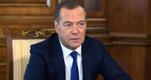 Medvedev: EEUU nunca ha gastado dinero como para matar a los rusos