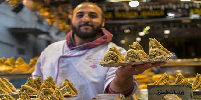 En fotos: El mercado de Jazmatiya durante el sagrado mes de Ramadán